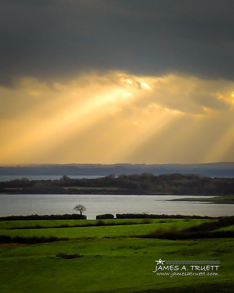 Sunbeams Shannon Estuary